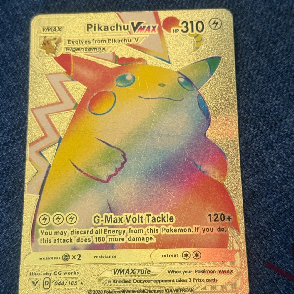 Pikachu VMAX Pokémon Card
